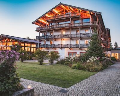 Wellnessurlaub in Bayern im 5 * Resort! Pool, Golfplatz, Gourmetrestaurant & großzügiger Wellnessbereich!